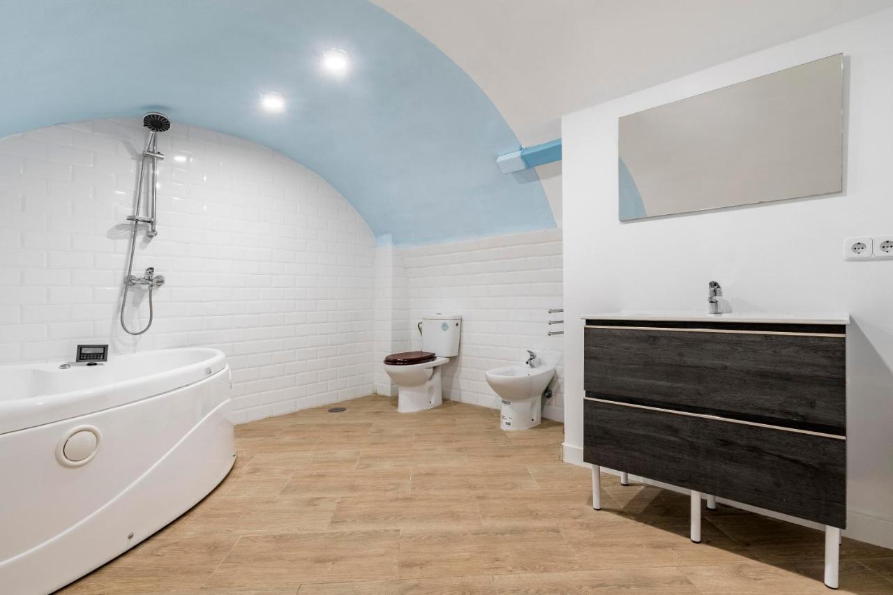 El Triangulo Del Arte - Jacuzzi Apartment Madrid Exterior foto