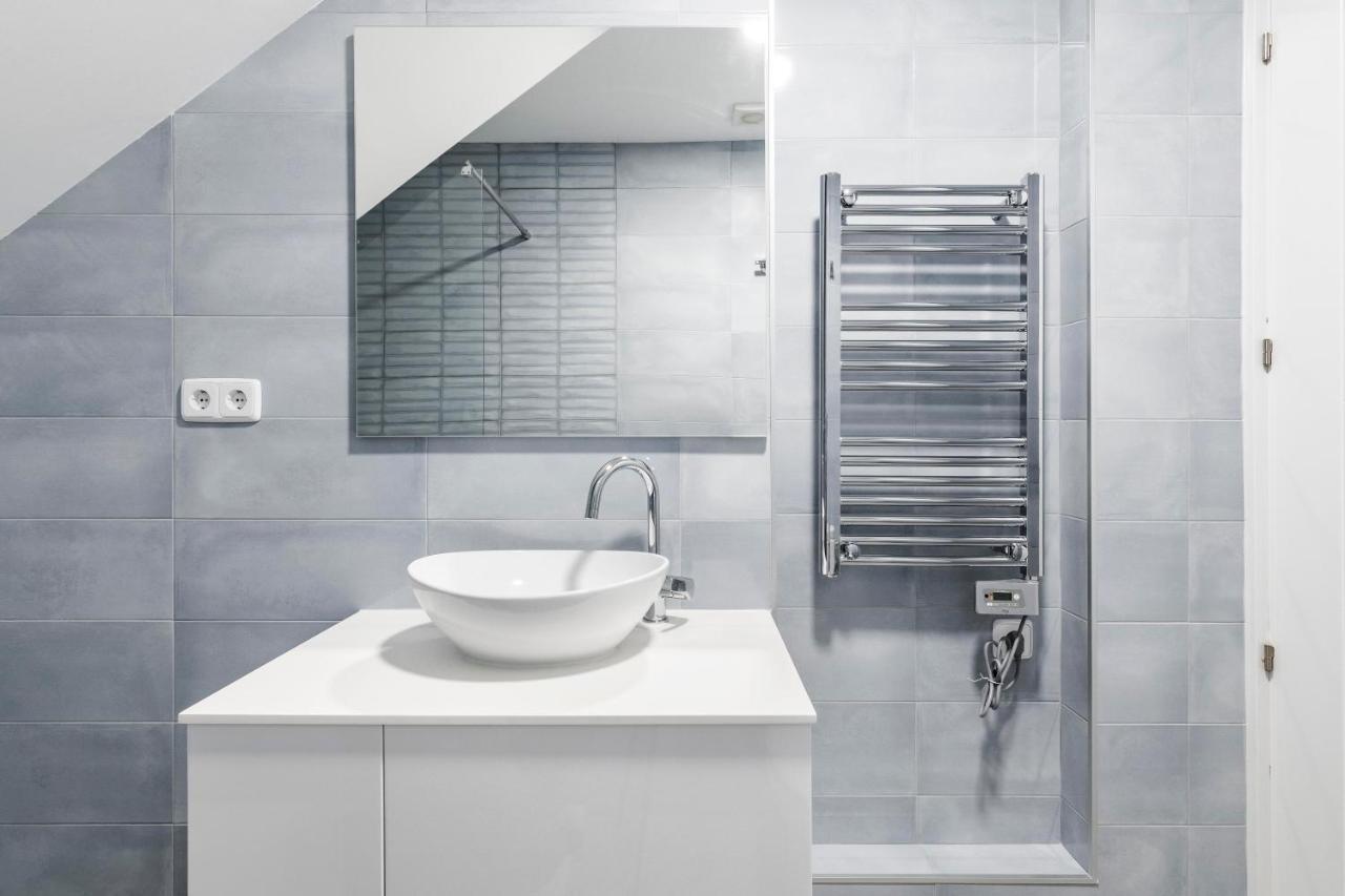 El Triangulo Del Arte - Jacuzzi Apartment Madrid Exterior foto